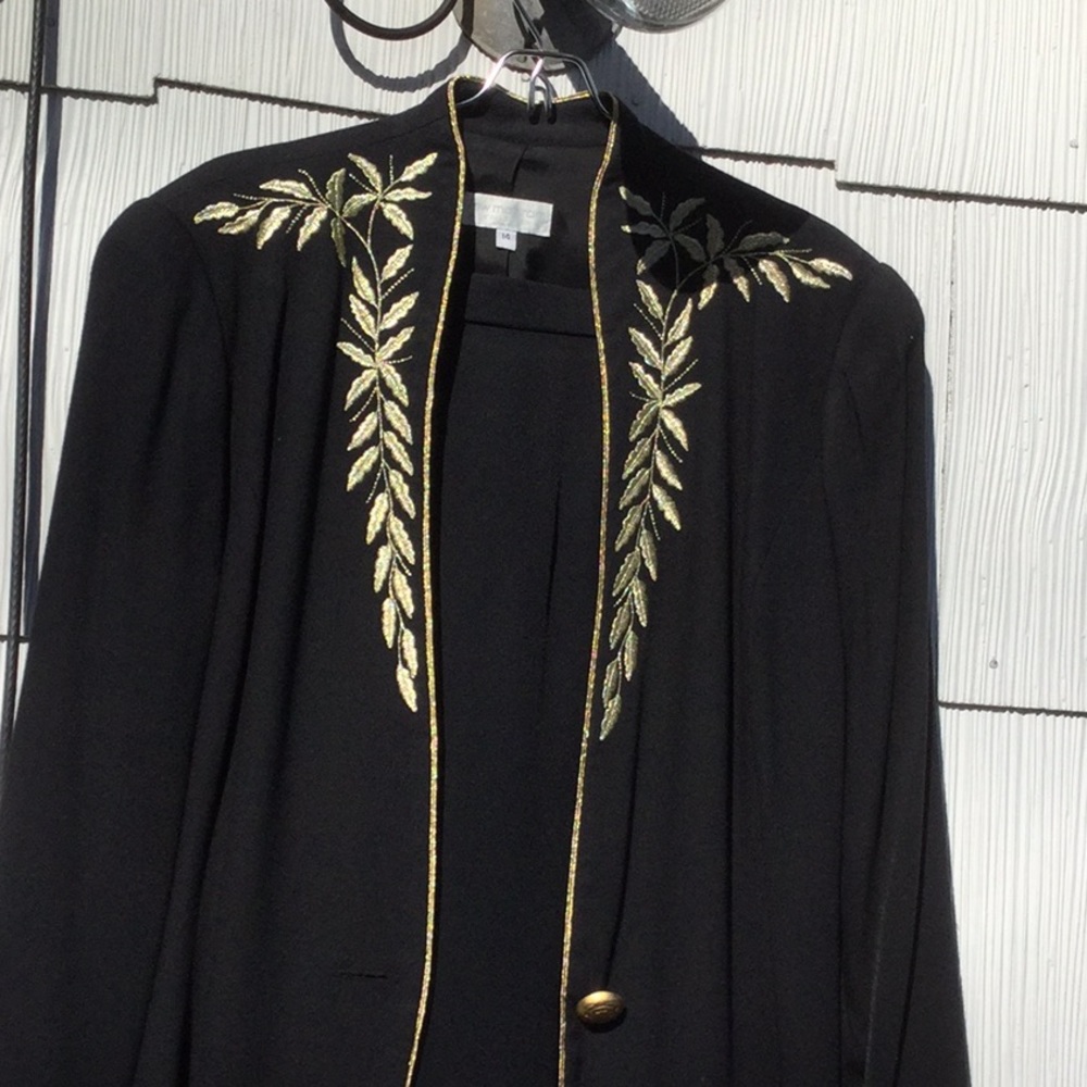 Vintage Suit  Neiman Marcus cotour.